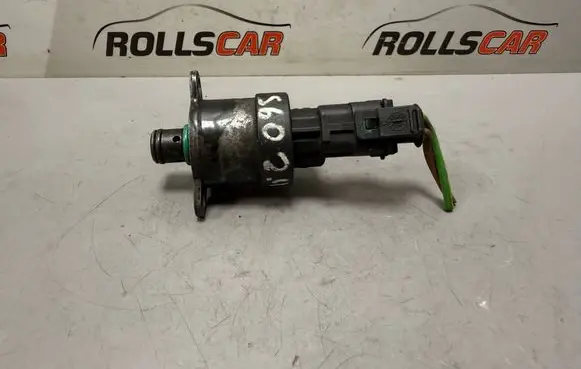 Volvo S60 Fuel pressure regulator 