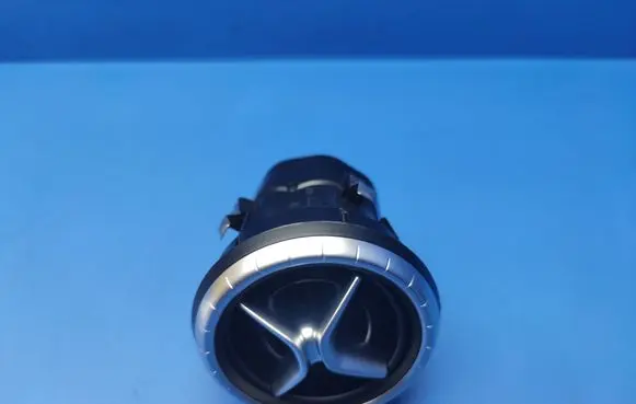 Mercedes-Benz CLA C117 X117 W117 Dash center air vent grill Y093203100D A1178300354