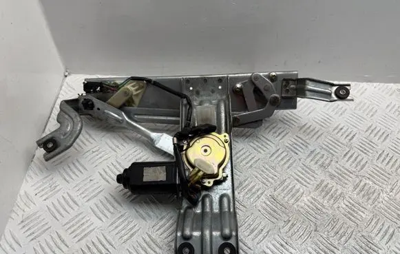 Opel Frontera A Rear window wiper motor V1544A5 1373RA1