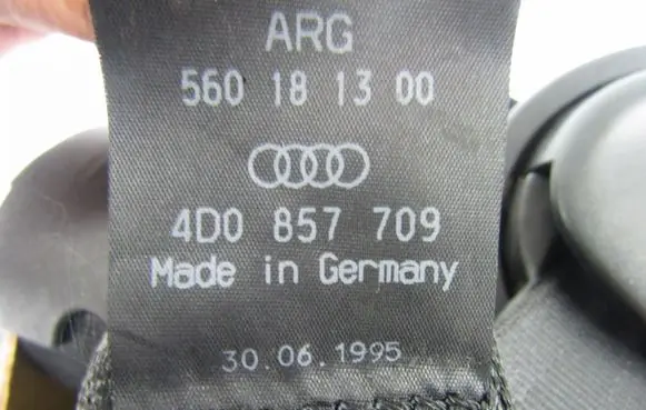 Audi A8 S8 D2 4D Rear seatbelt 4D0857709
