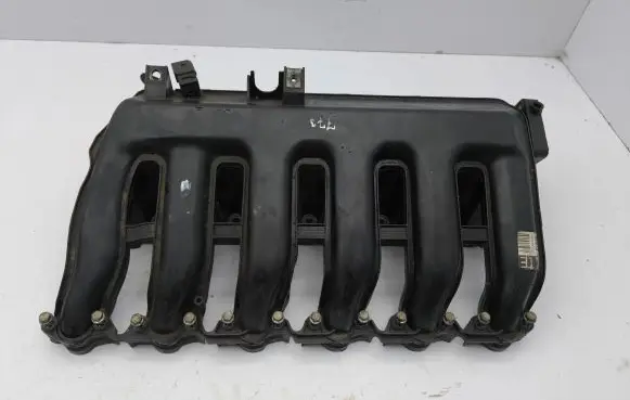 BMW 5 E60 E61 Intake manifold 7790701