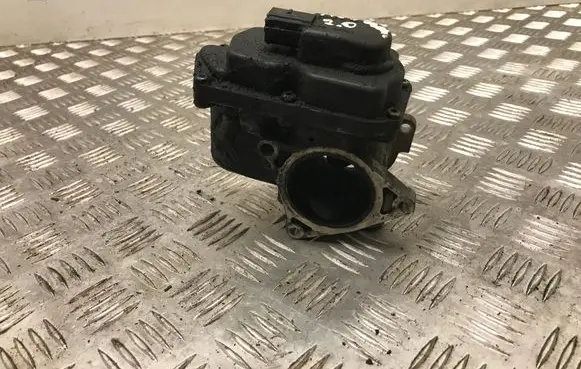 Volkswagen Tiguan Throttle valve 03L128063