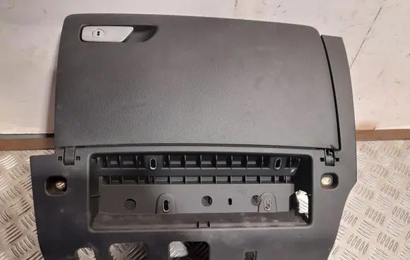 Audi A3 S3 8V Glove box set 5V0880842A