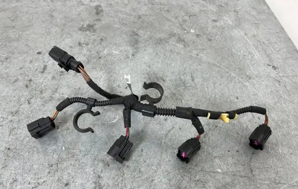 Audi A4 S4 B8 8K Fuel injector wires 06L971627A 560102585147