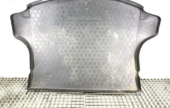 Trunk/boot floor carpet liner