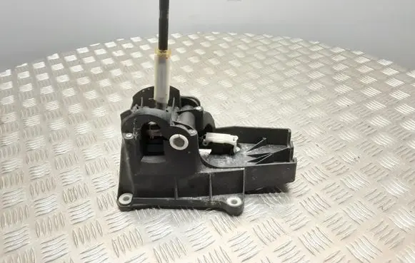 Opel Signum Gear shifter/selector 24465795