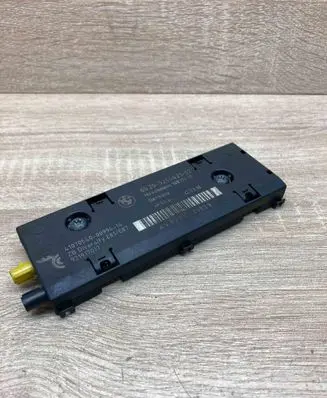 BMW 1 E81 E87 Aerial antenna amplifier 9204421 10819610