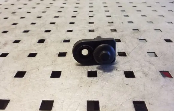 KIA Rio Front door sensor 