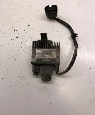 Audi A4 S4 B7 8E 8H Coolant fan relay 8E0959501P 898092000