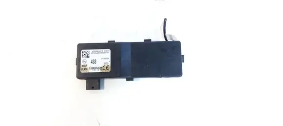 Opel Insignia A Door central lock control unit/module 13503204 F00HJ00491