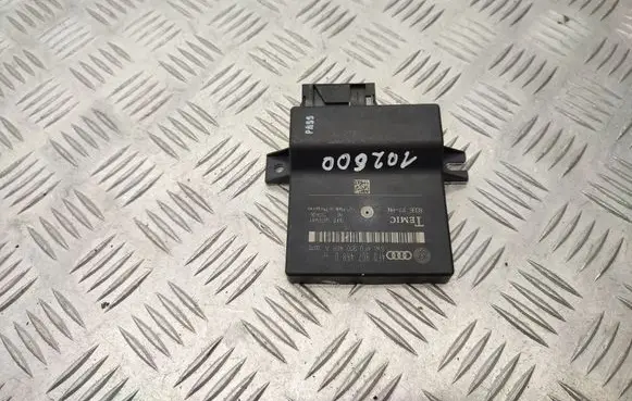 Audi A6 S6 C6 4F Gateway control module 4F0907468D