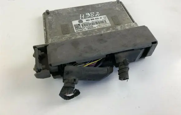 Skoda Octavia Mk2 (1Z) Other control units/modules 06A906033JE H982