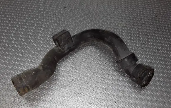 Volkswagen PASSAT B5 Engine coolant pipe/hose
