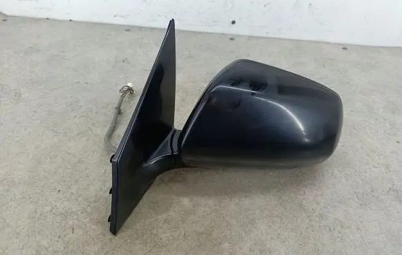 Nissan Murano Z50 Front door electric wing mirror 