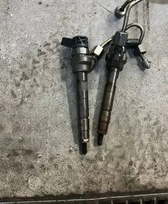 BMW 5 F10 F11 Fuel injector 0445110617