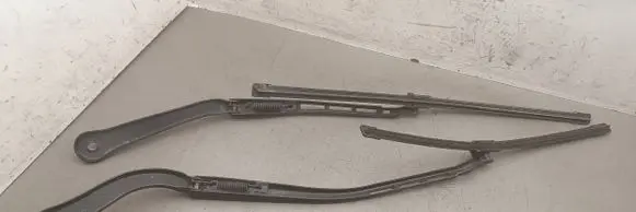 BMW 3 E90 E91 Headlight wiper blade set 7171639
