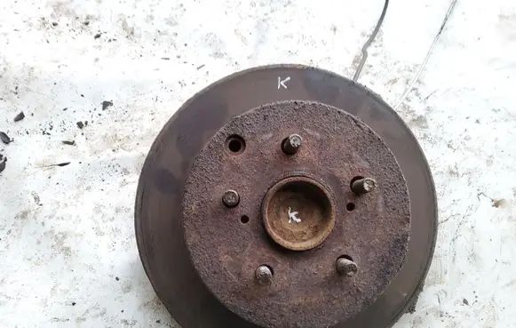 Toyota Corolla Verso E121 Rear wheel bearing hub 