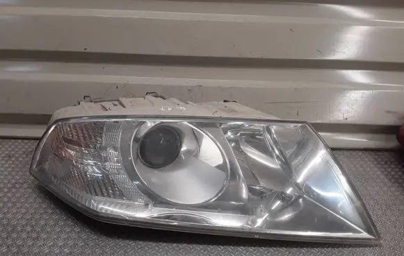 Skoda Octavia Mk2 (1Z) Headlight/headlamp