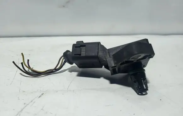 Volkswagen Golf VI Air pressure sensor 038906051B 0281002399 16042AG0