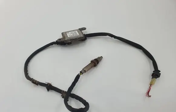 Mercedes-Benz C W205 Lambda probe sensor A0009053606