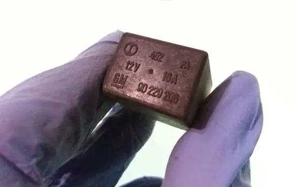 Opel Zafira A Other relay 90229206