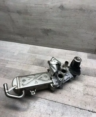 Volkswagen Jetta VI EGR valve 11725507 0280751016