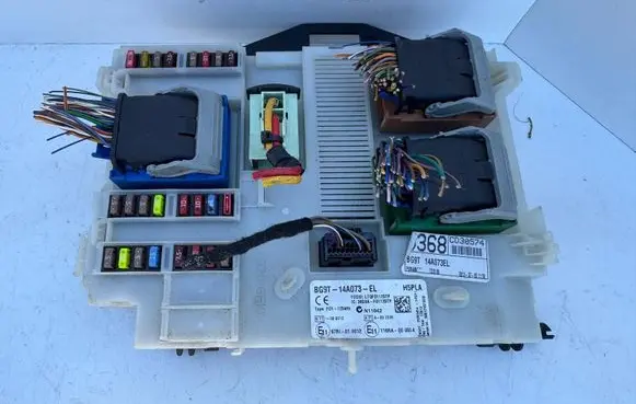 Ford Mondeo MK IV Fuse box set BG9T14A073EL 116RA000084 3659AF01125TP