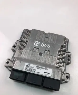 Volvo V50 Engine control unit/module ECU 31355712 S180134103A