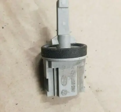 Volkswagen Golf V Interior temperature sensor 1K0907543A