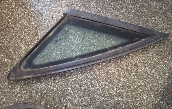 Audi A4 S4 B8 8K Front triangle window/glass 8K5845299G