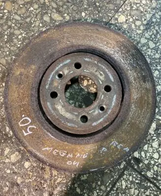 Renault Megane III Front brake disc