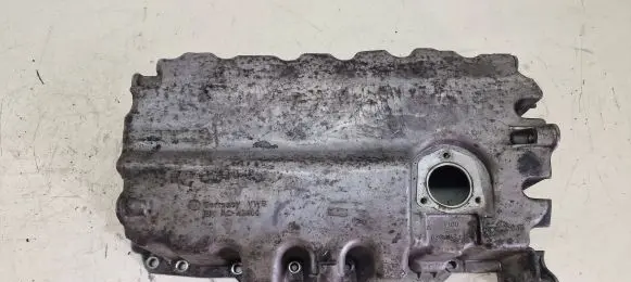 Volkswagen Golf V Oil sump 03G103603