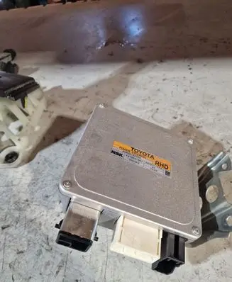 Toyota RAV 4 (XA30) Other control units/modules 8965042030