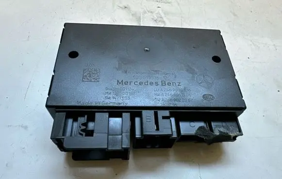 Infiniti Q30 Tow bar trailer control unit/module A2469000316
