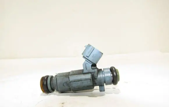 Hyundai Santa Fe Fuel injector 9260930003