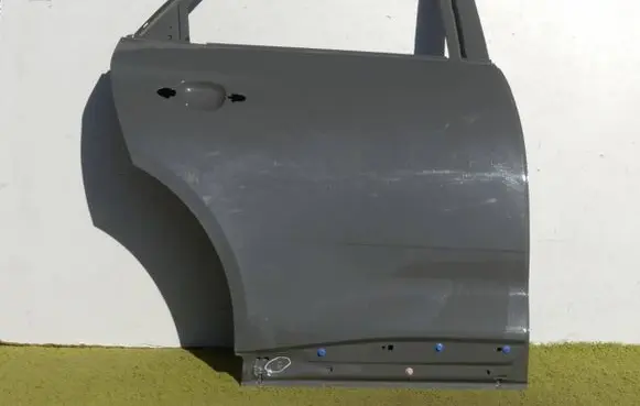 Citroen DS7 Crossback Rear door