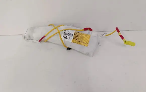 Toyota Prius c Seat airbag 7391052250F