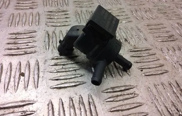 Hyundai Ioniq Vacuum valve 2901003ha0