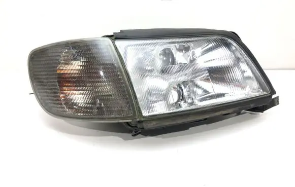 Audi A6 S6 C4 4A Headlight/headlamp