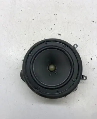 Audi A4 S4 B7 8E 8H Front door speaker 8E0035411A BOSE