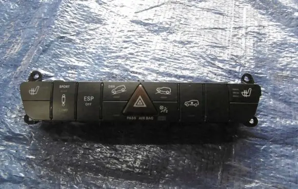 Mercedes-Benz ML W164 Hazard light switch A1648702810