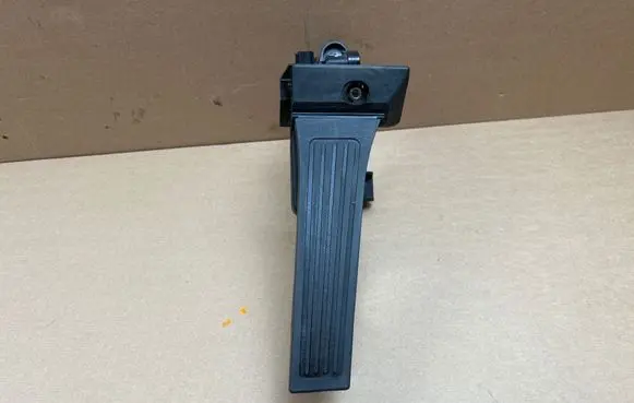 Hyundai i40 Accelerator throttle pedal 327273R300 327263Z000