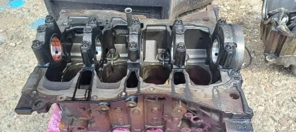 Renault Scenic III - Grand scenic III Engine block K9K872