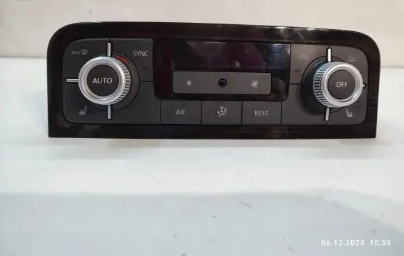 Volkswagen Touareg II Interior fan control switch 7P6907040CK