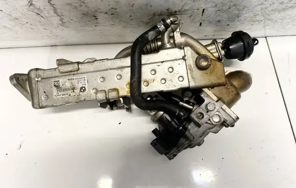 BMW 3 F30 F35 F31 EGR valve cooler 8596444