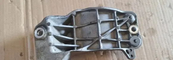 Maserati Ghibli Engine mounting bracket 3362F