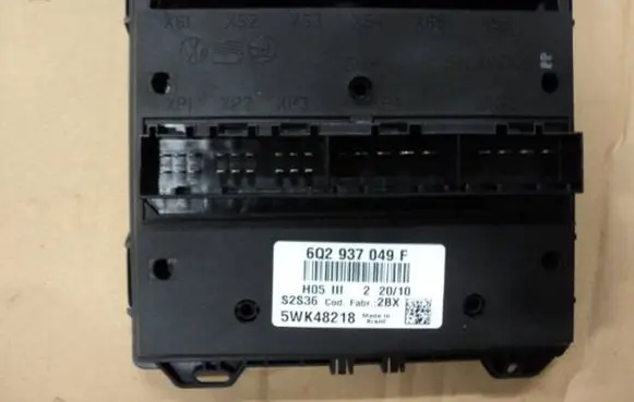 Volkswagen Fox Comfort/convenience module 6Q2937049F S2S36 5WK48218