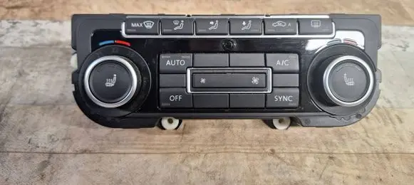 Volkswagen Golf VI Climate control unit 5K0907044GK 5HB00974691