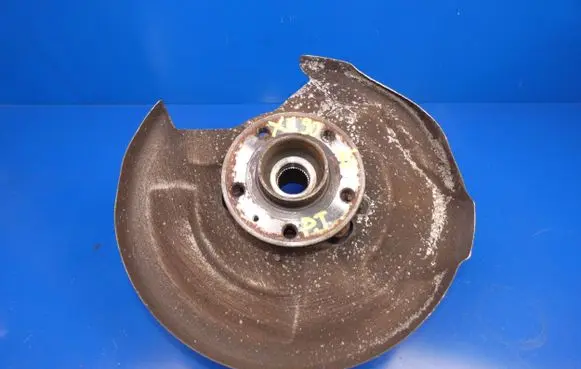 Volvo XC90 Stub axle 
