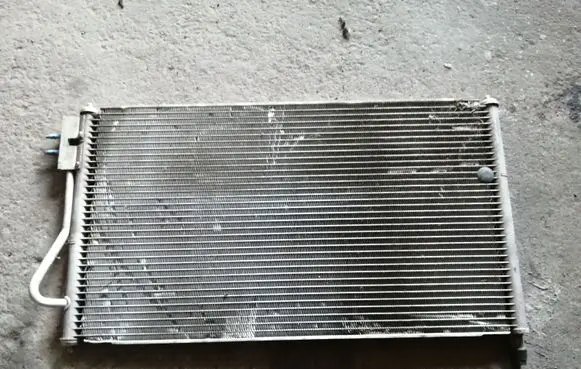 Ford Focus A/C cooling radiator (condenser)